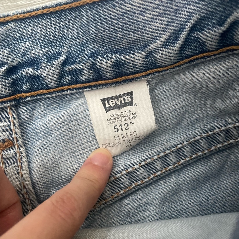 Vintage Distressed Levi’s Denim Shorts - Picture 4 of 6
